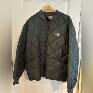 Men’s The North Face Bomber Jacket in size XXL